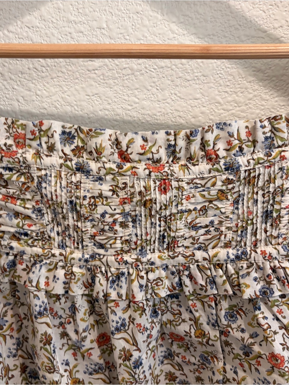 Doen Cream Floral Smocked Square-Neck Blouse - Picture 5 of 9